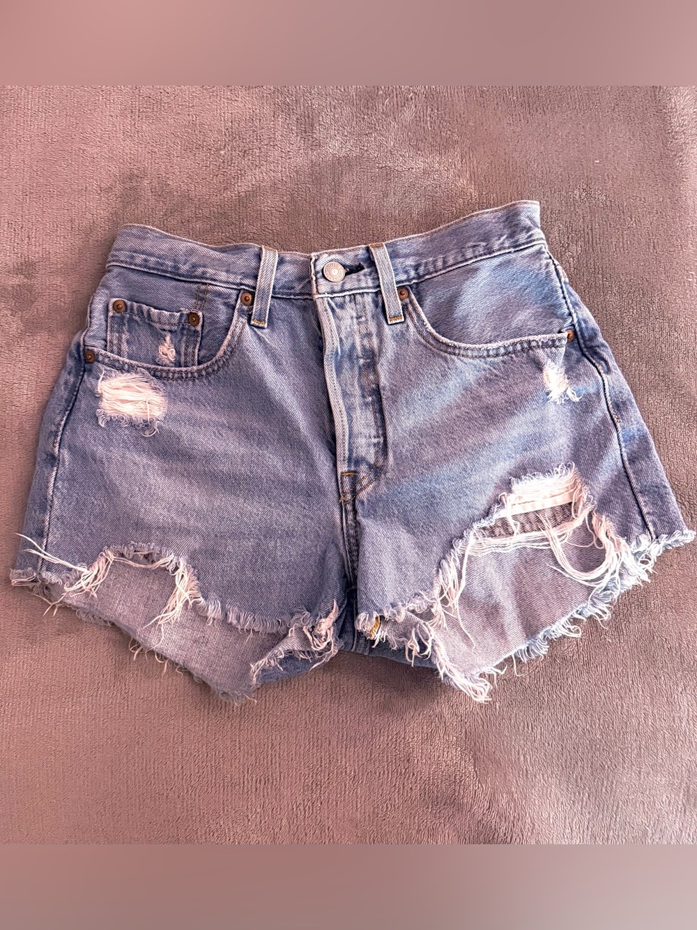 Levi’s 501 Original High Rise Distressed Denim Shorts W26